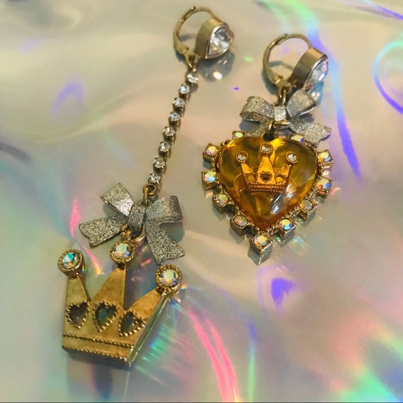 Betsey Johnson Vintage tea party princess Lucite heart...